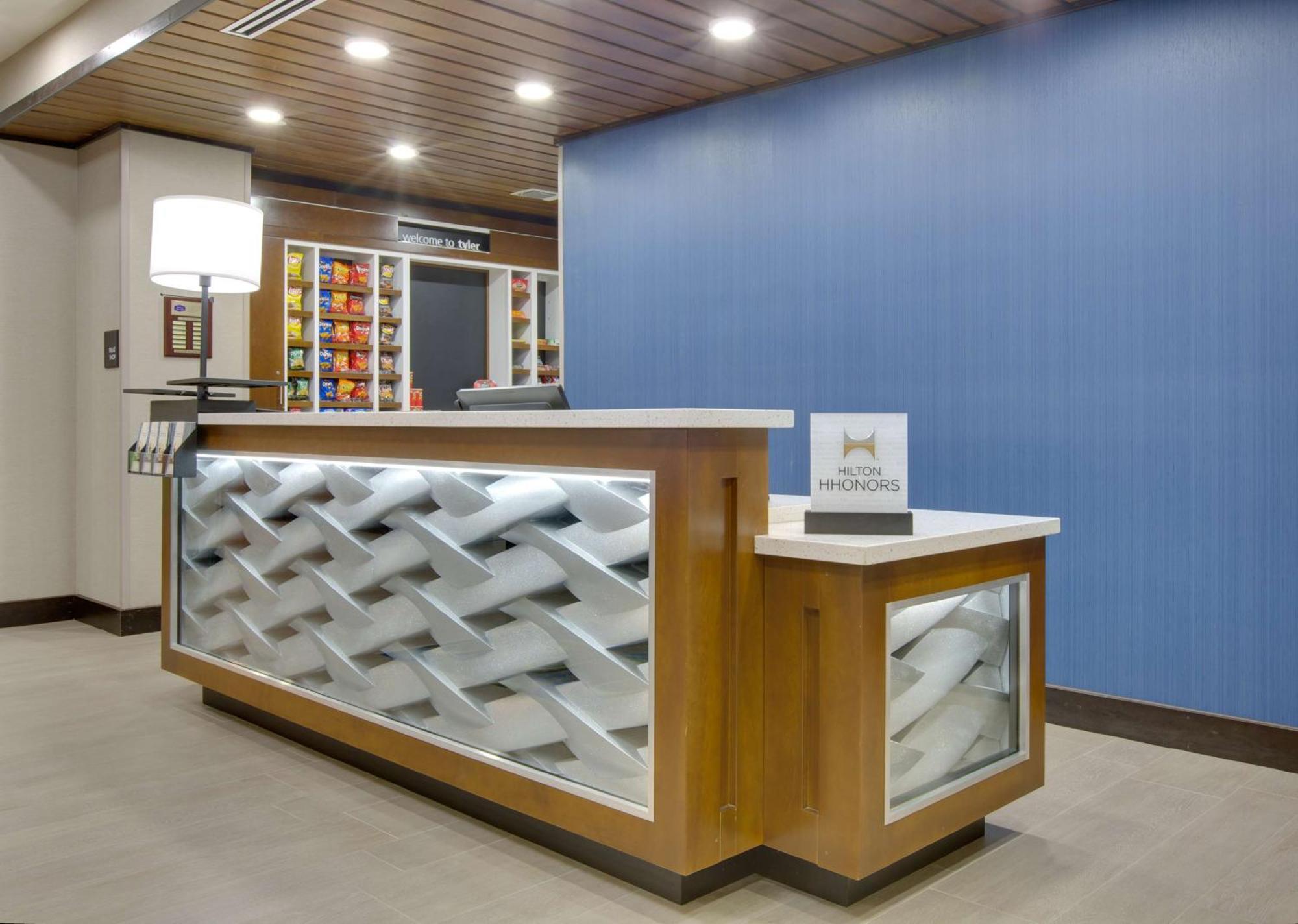 Hampton Inn & Suites Tyler-South Buitenkant foto